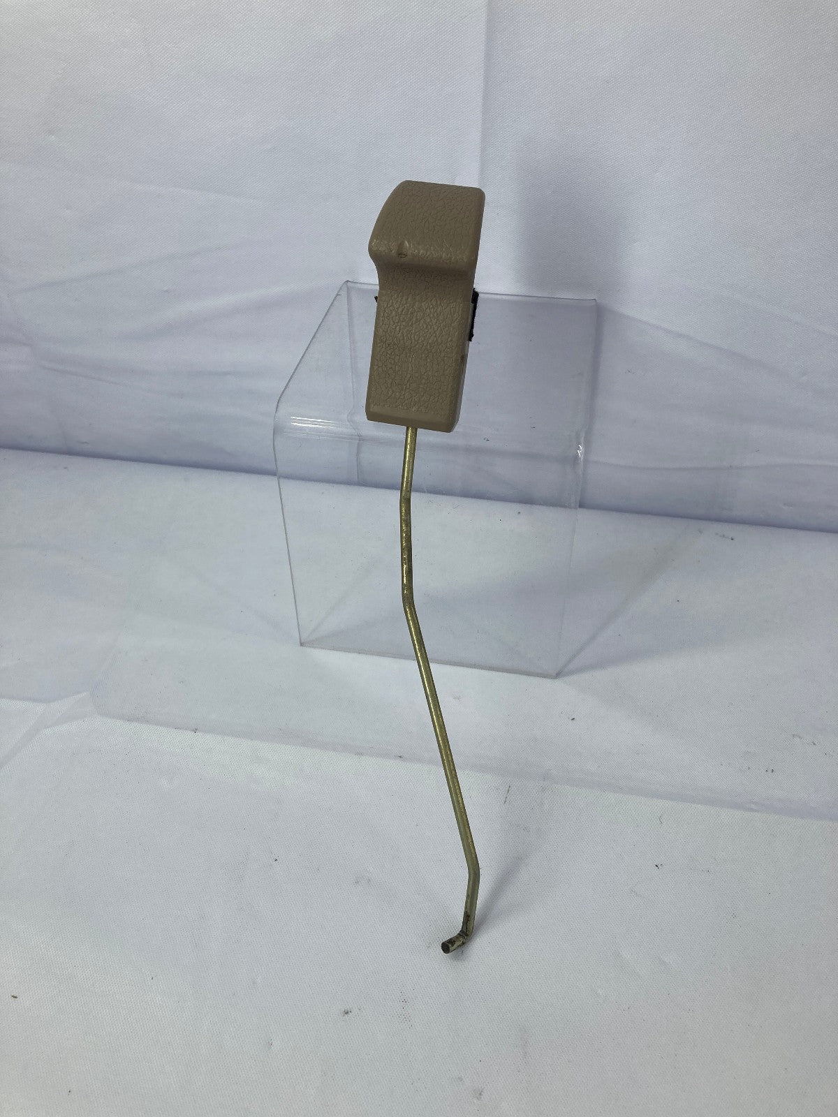 1990-1995 Toyota 4Runner SR5 Rear Tailgate Lock Release Knob Brown OEM