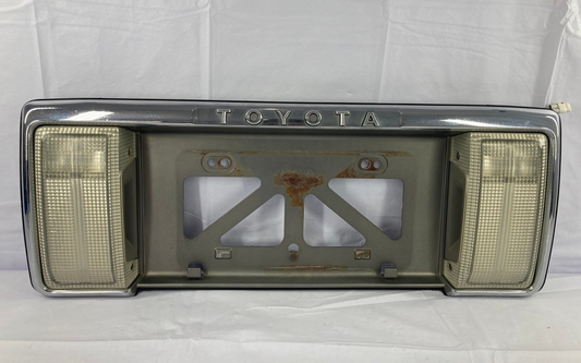 1990-1995 Toyota 4Runner Liftgate Hatch License Lamp Trim Garnish Chrome OEM