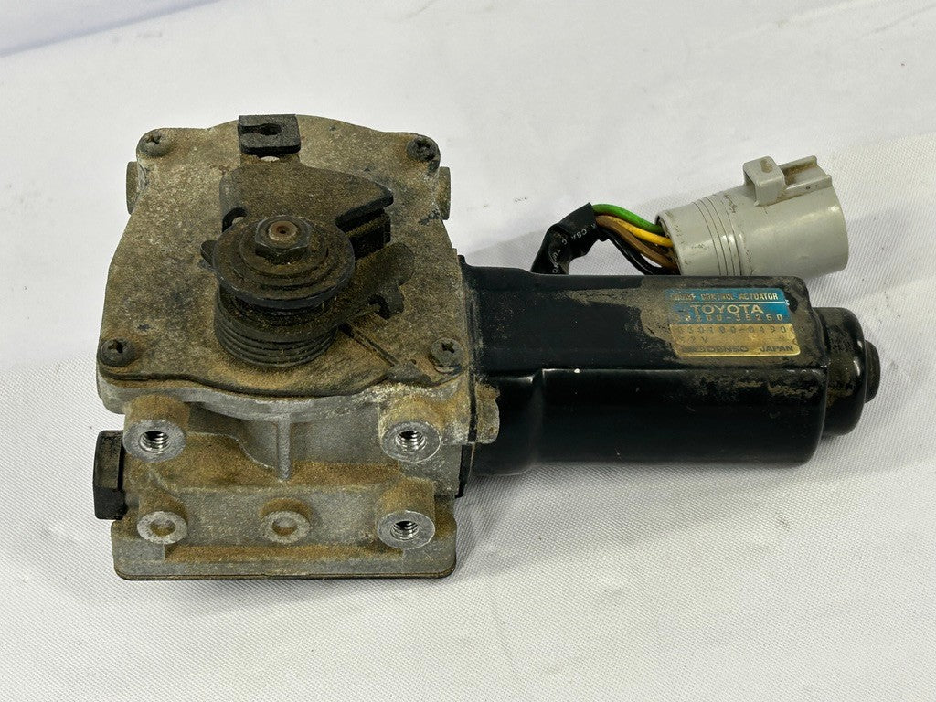 1993-1995 Toyota 4Runner Cruise Control Actuator 88200-35250 OEM