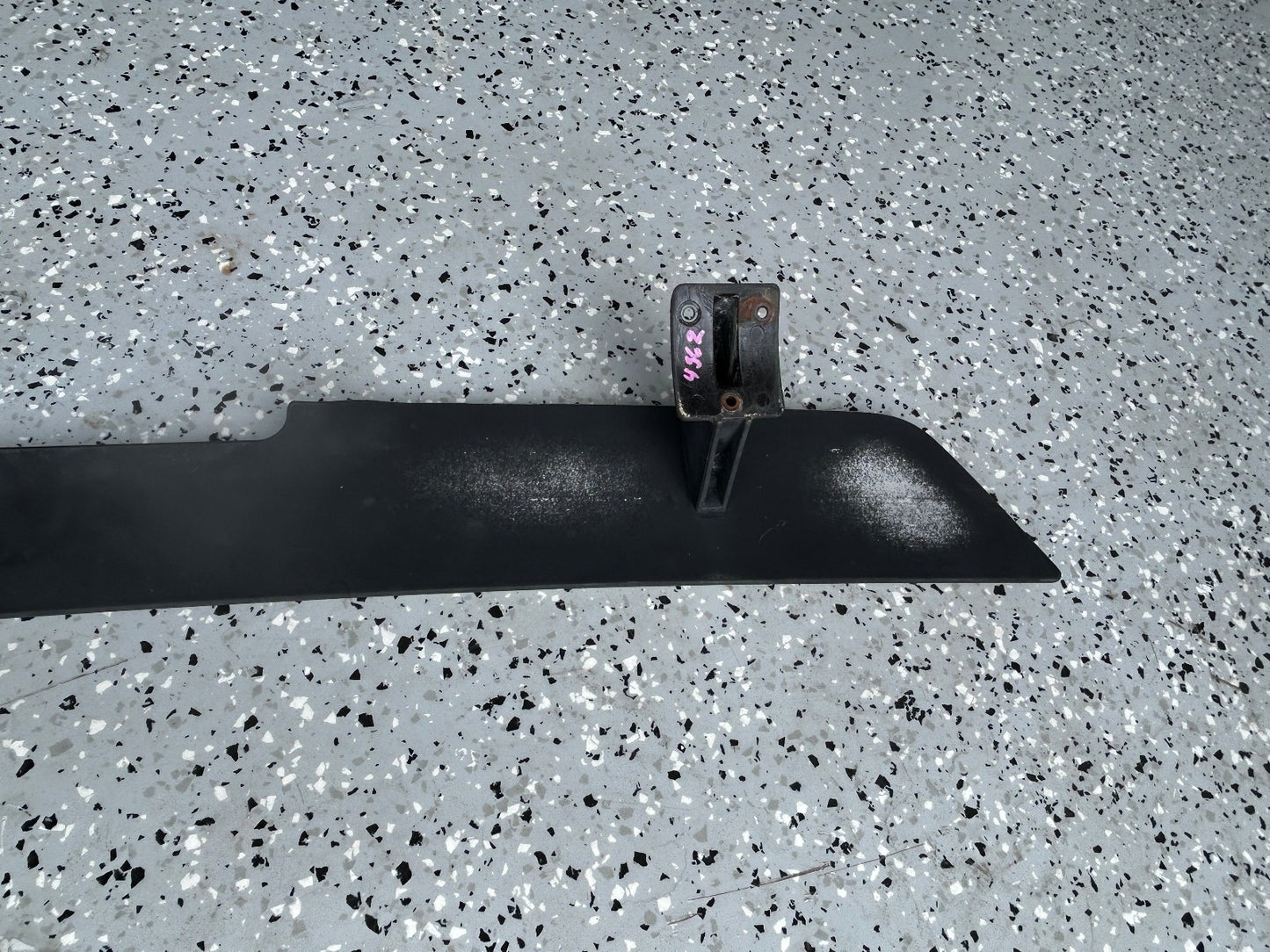 1994-1995 Toyota 4Runner Hatch Rear Wind Deflector Spoiler Wing with Perch OEM