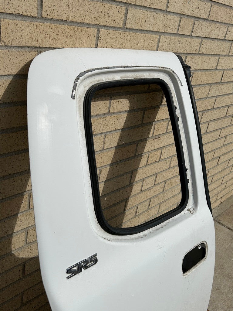 2000-2006 Toyota Tundra SR5 Access Cab Right Rear Door Shell White OEM