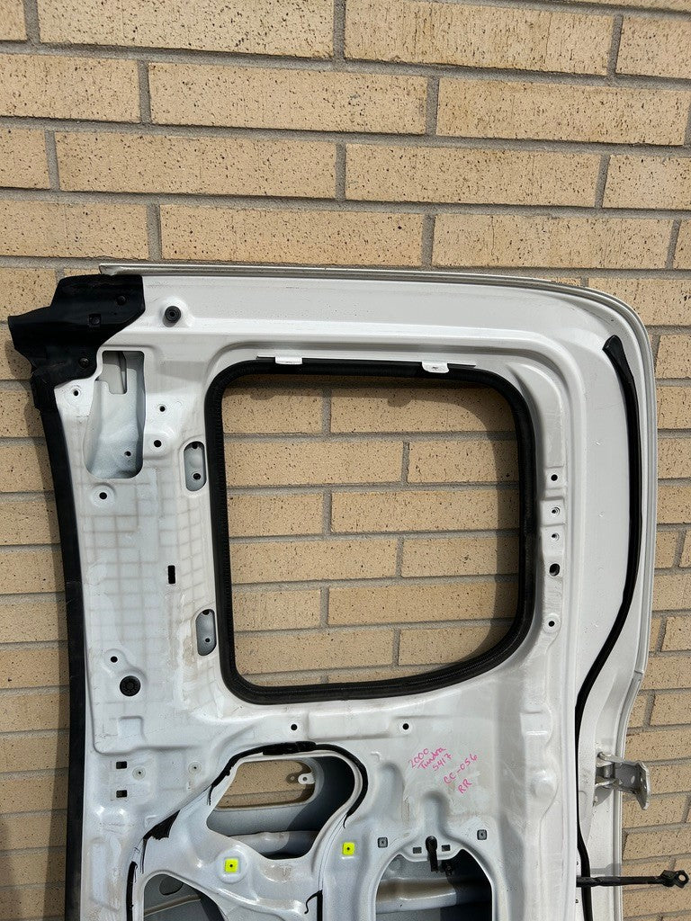 2000-2006 Toyota Tundra SR5 Access Cab Right Rear Door Shell White OEM