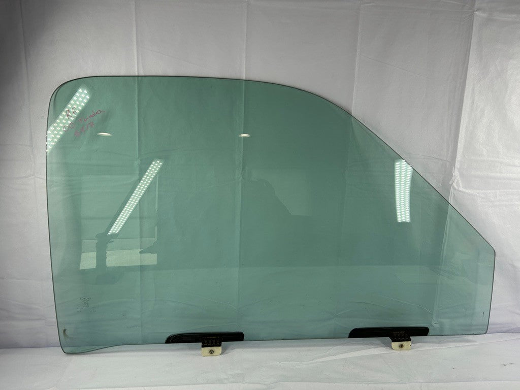2000-2006 Toyota Tundra Right Front Door Window Glass OEM FD20546GTY