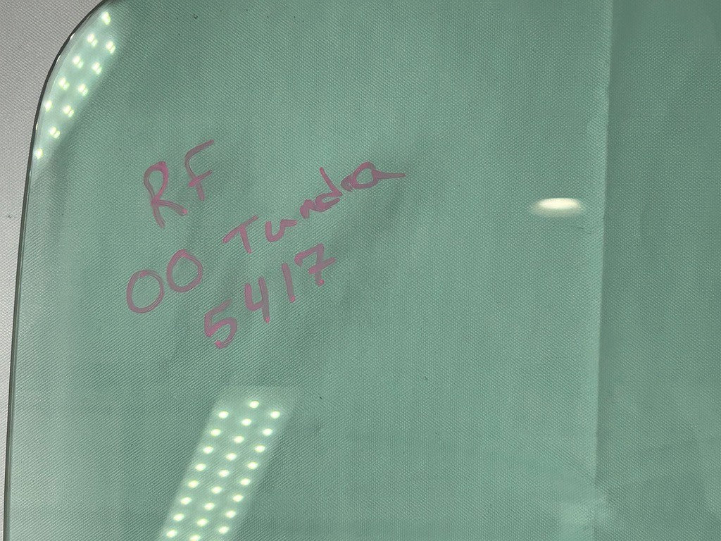 2000-2006 Toyota Tundra Right Front Door Window Glass OEM FD20546GTY