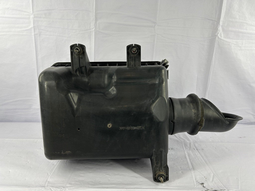 2000-2006 Toyota Tundra Air Filter and Housing Assembly OEM