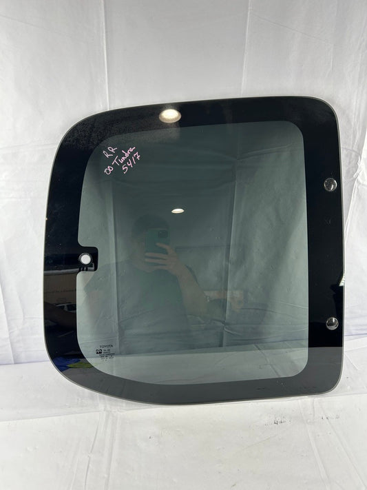 2000-2006 Toyota Tundra Extended Cab Right Rear Door Window Glass