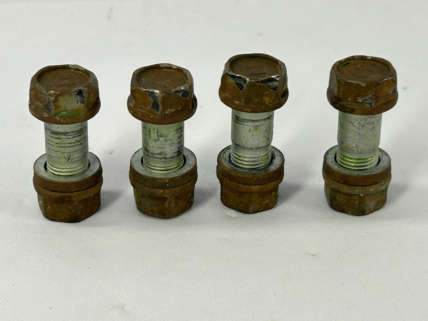 2000-2006 Toyota Tundra Rear Drive Shaft Bolts & Nuts 4 90080-10294 OEM