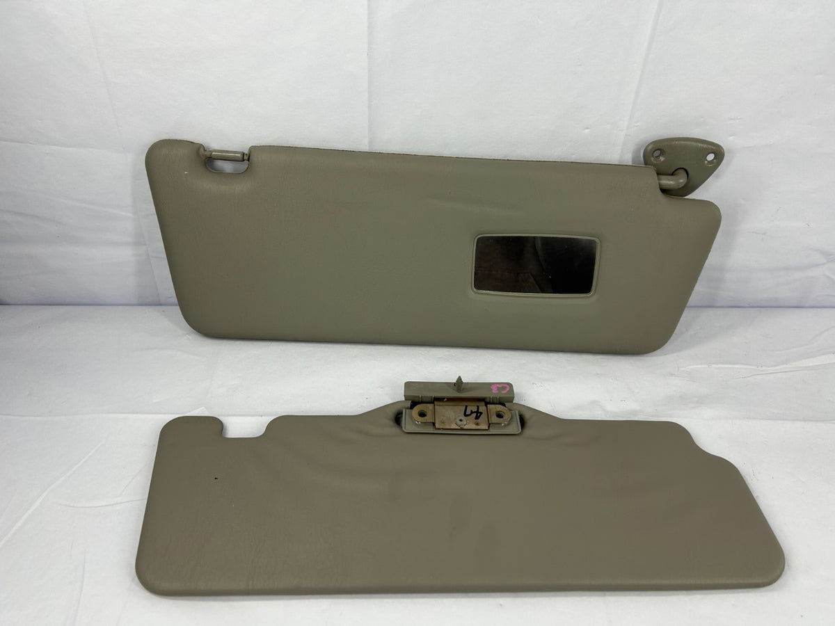 2000-03 Toyota Tundra Passenger and Secondary Sun Visor Shade OEM 74310-0C110-B1