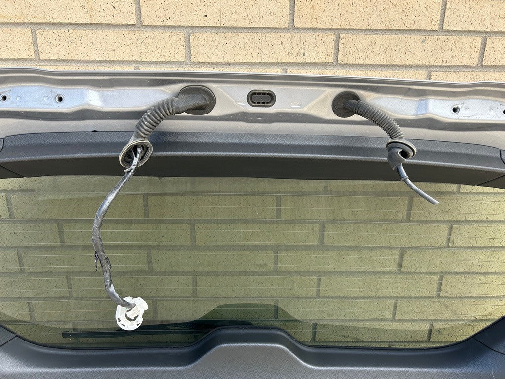2014-2018 Subaru Forester Hatch Liftgate Manual Lift With Spoiler Silver OEM