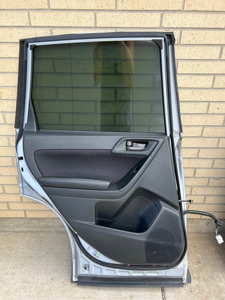 2014-2018 Subaru Forester Left Rear Door Shell Complete Silver 1GU 60409SG0319P