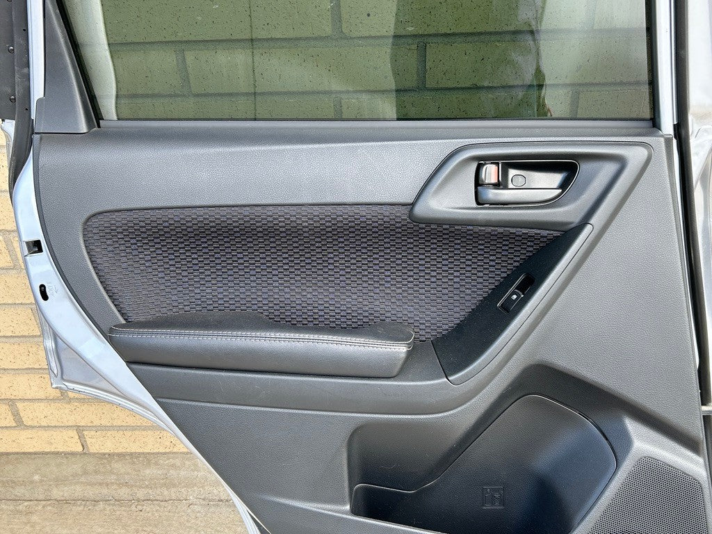 2014-2018 Subaru Forester Left Rear Door Shell Complete Silver 1GU 60409SG0319P