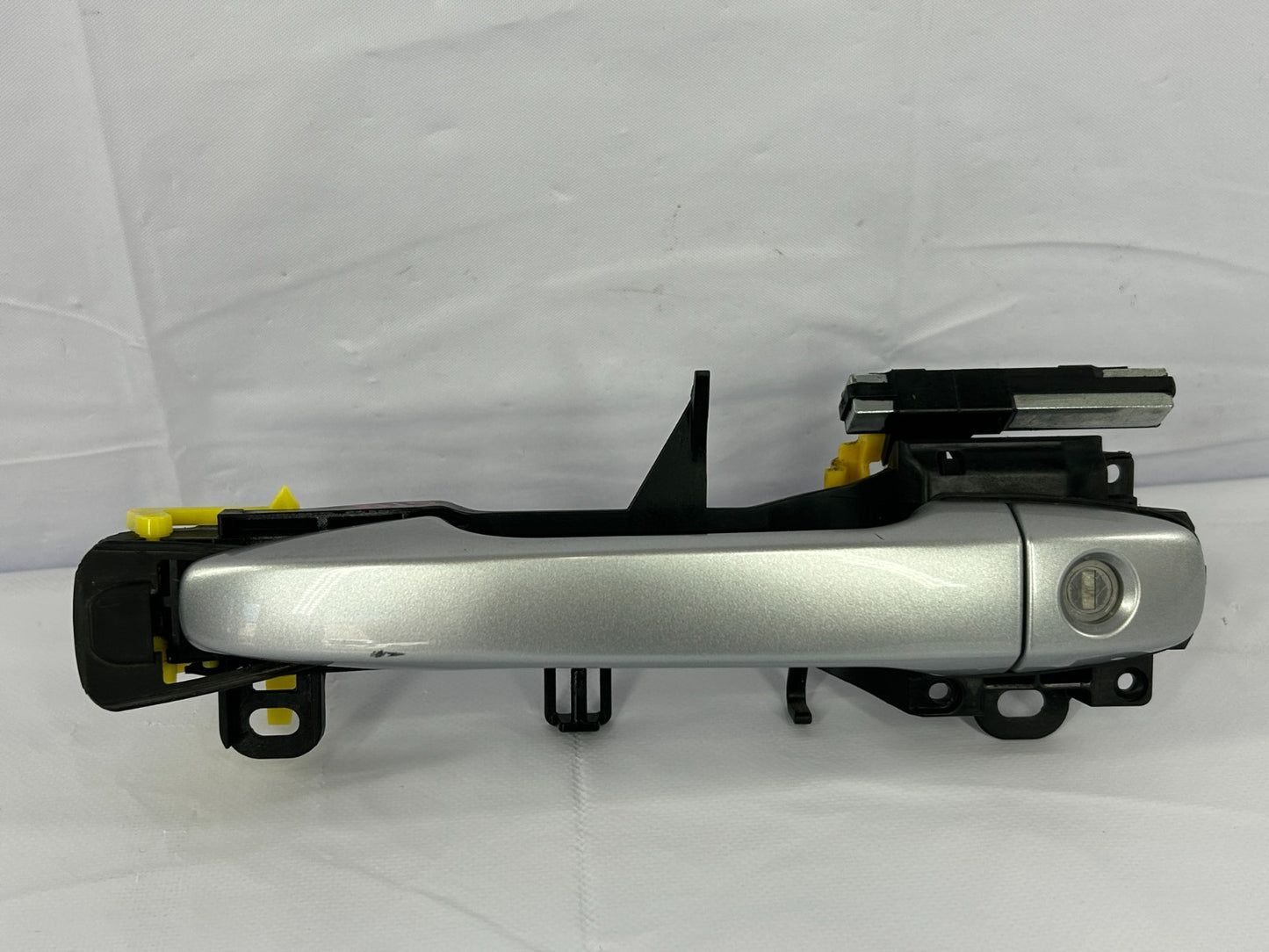 2014-2018 Subaru Forester Front Left LH Driver Side Exterior Door Handle OEM