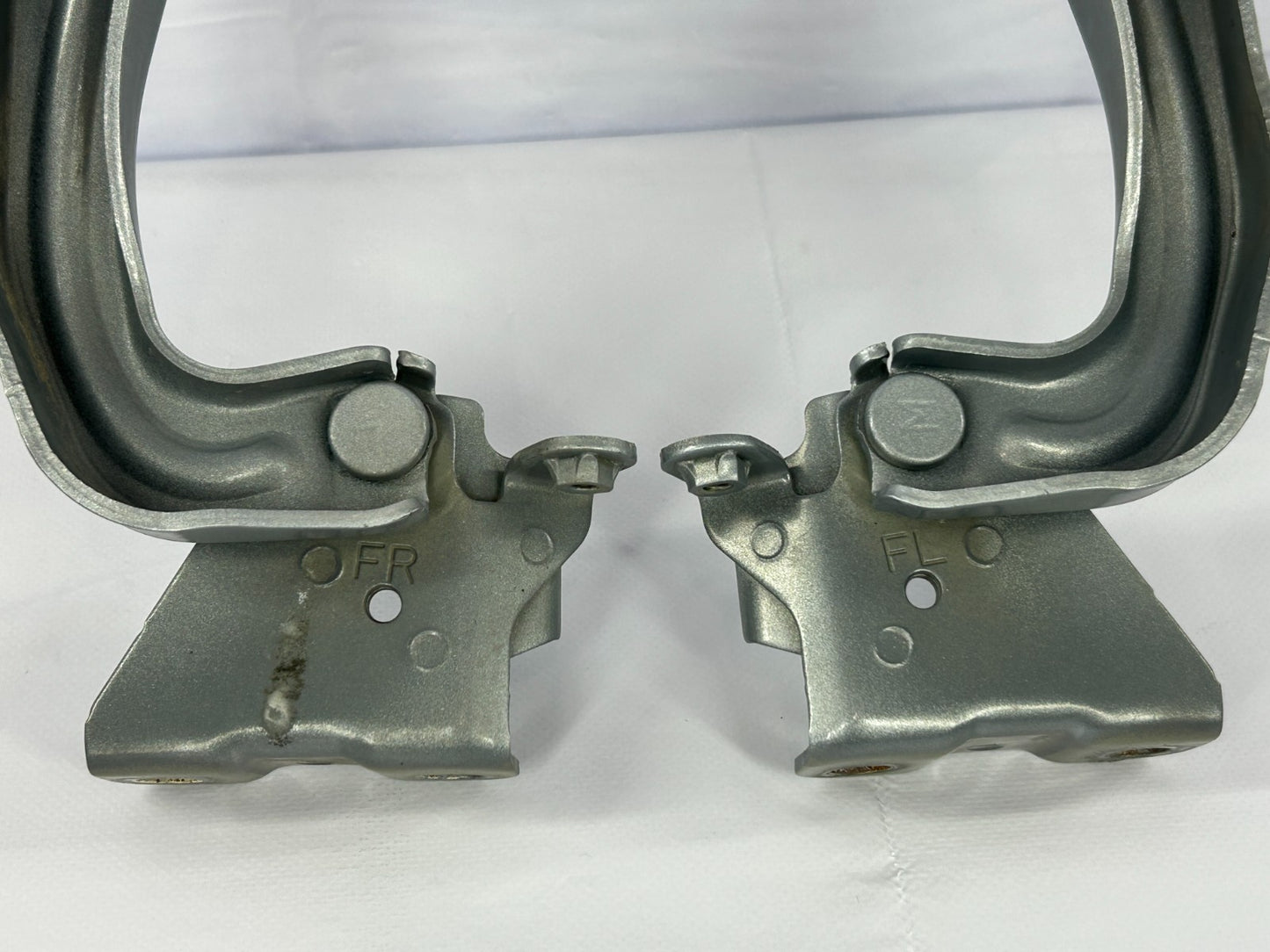 2014-2018 Subaru Forester Front Hood Bonnet Right & Left Hood Hinge Set OEM