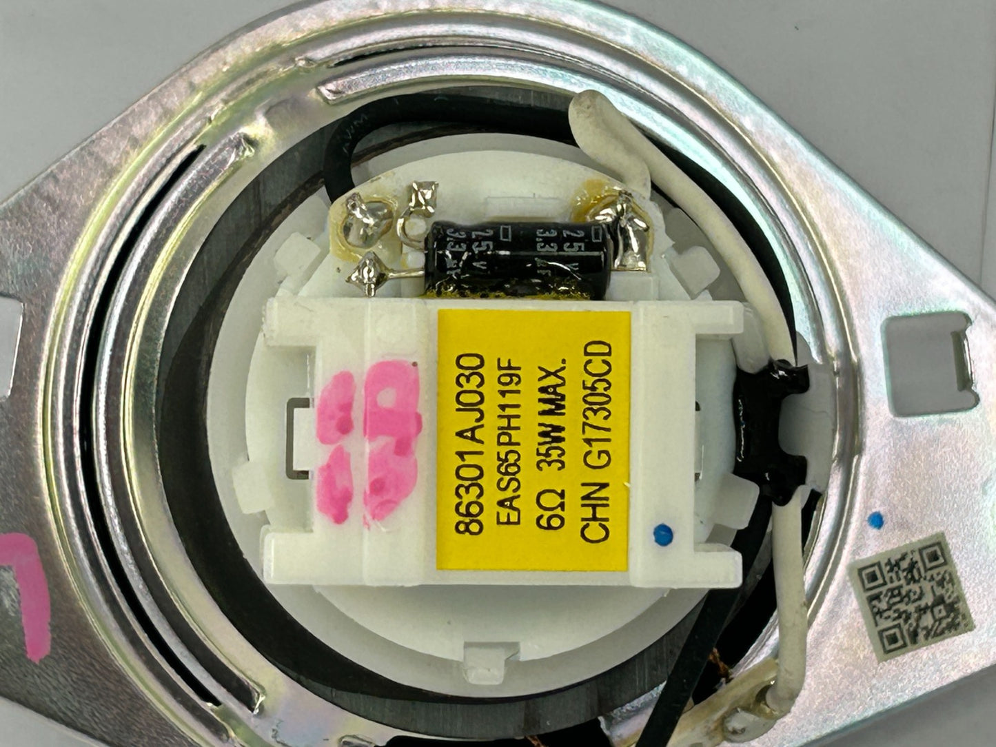 2014-2018 Subaru Forester Dash Left or Right Tweeter Speaker OEM 86301AJ030