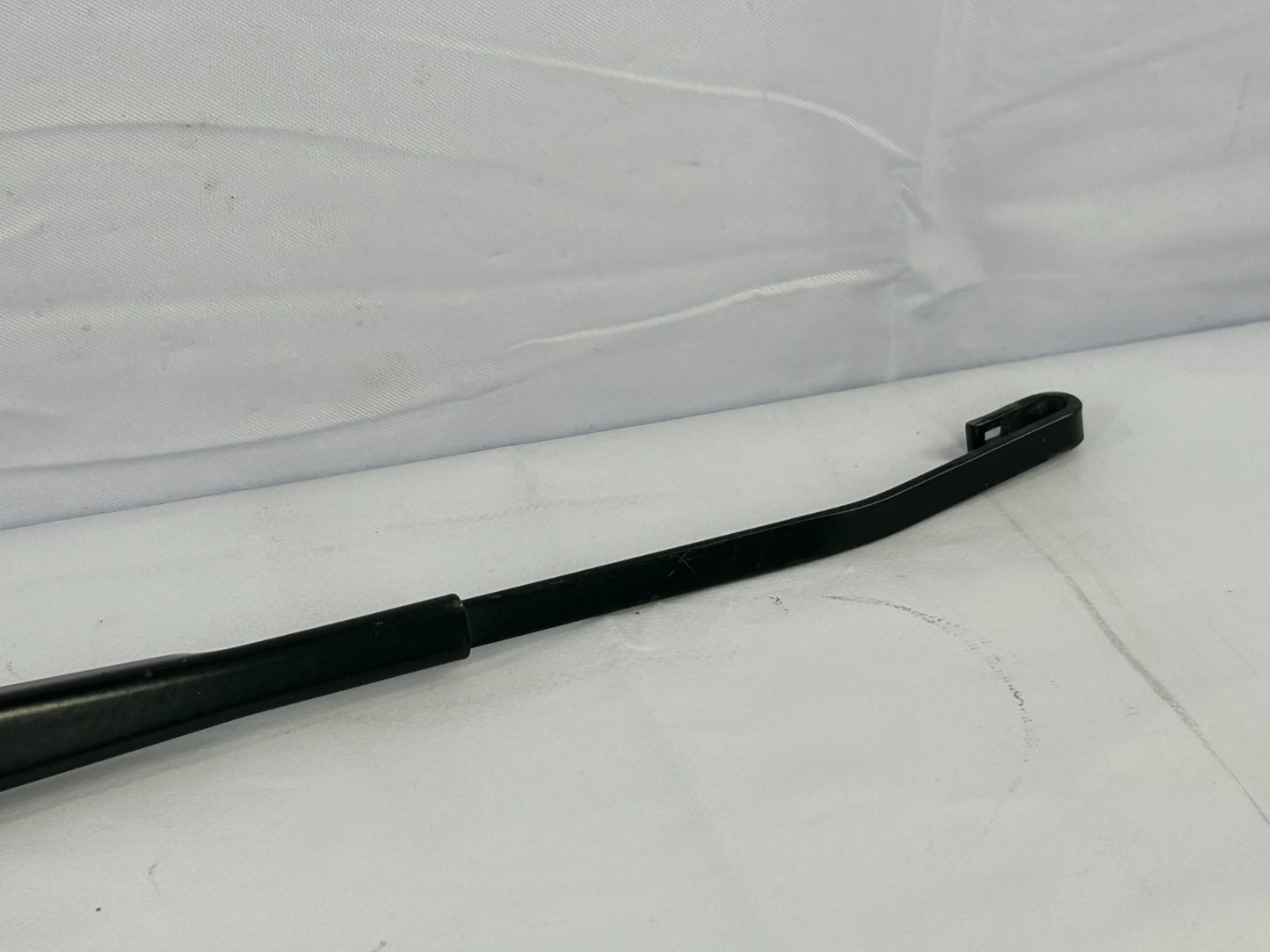 2014-2018 Subaru Forester Front Left Driver Side Windshield Wiper Arm 86532SG010