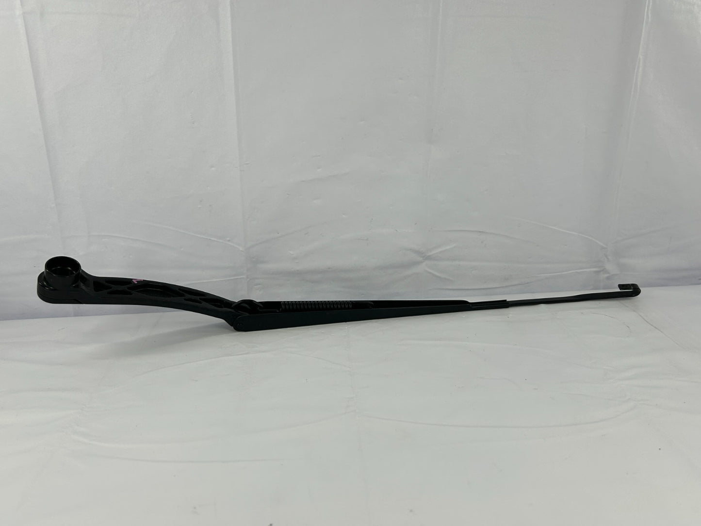 2014-2018 Subaru Forester Front Left Driver Side Windshield Wiper Arm 86532SG010