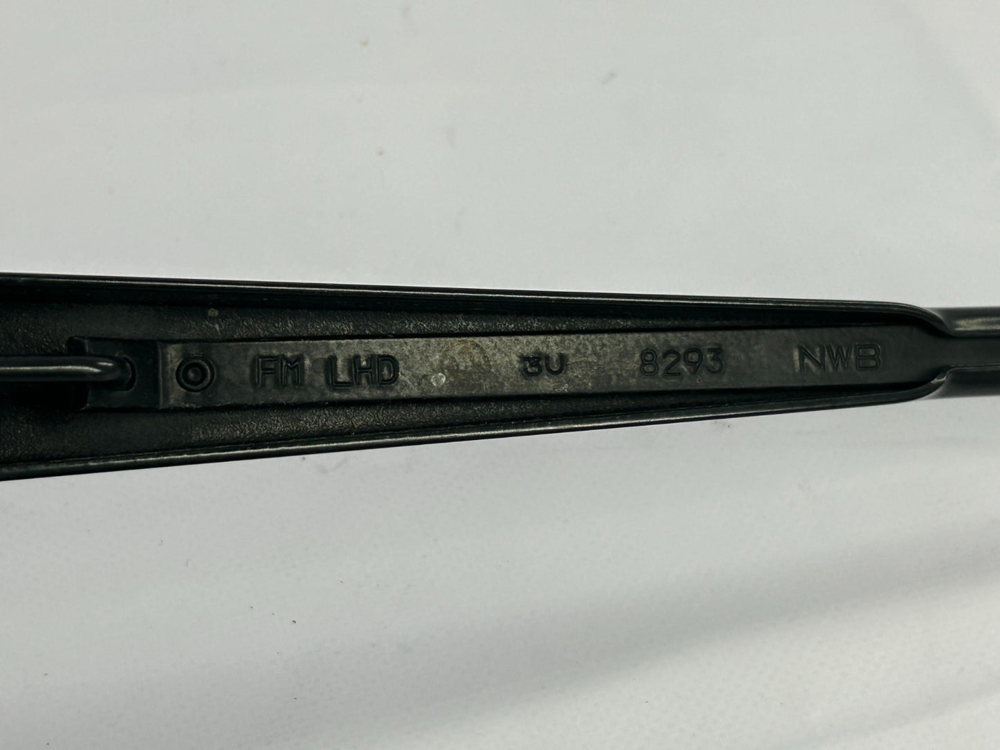 2014-2018 Subaru Forester Front Left Driver Side Windshield Wiper Arm 86532SG010