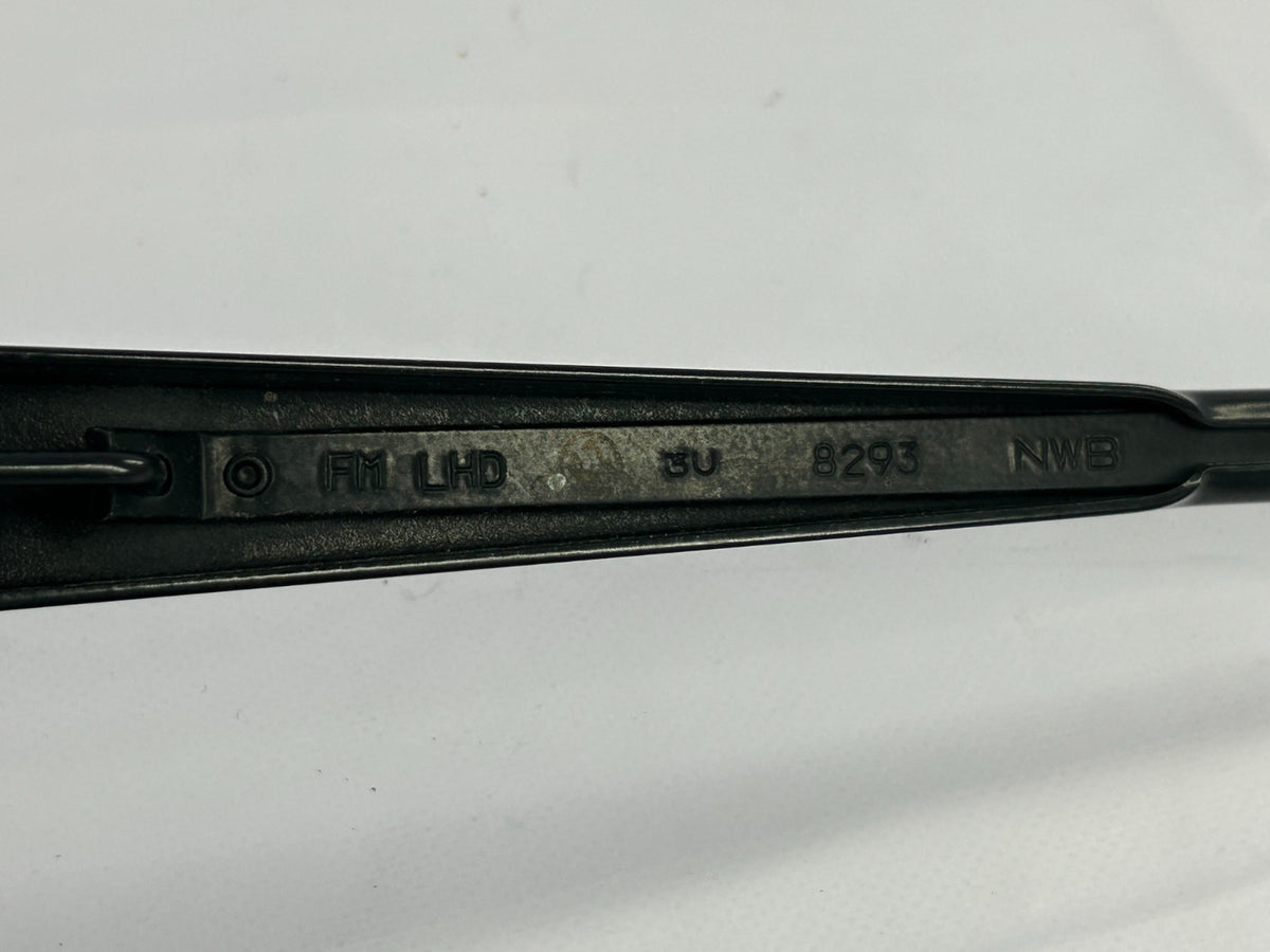 2014-2018 Subaru Forester Front Left Driver Side Windshield Wiper Arm 86532SG010