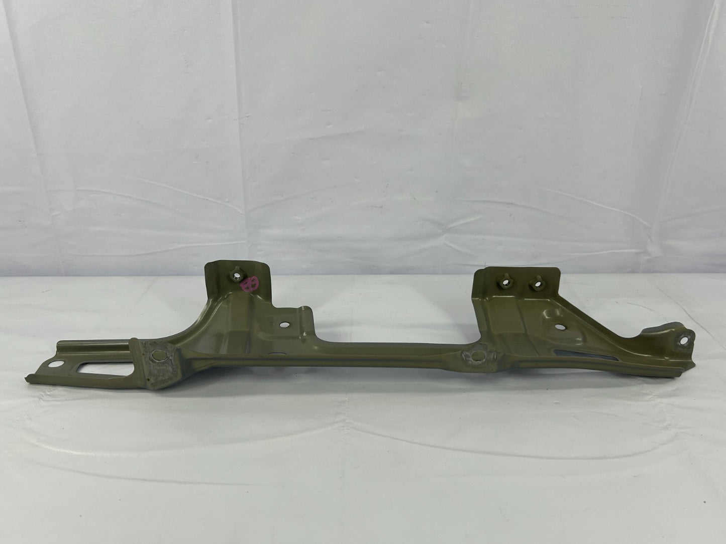 2014-2018 Subaru Forester Right Passenger Side Fender Mount Bracket 57160SG0009P