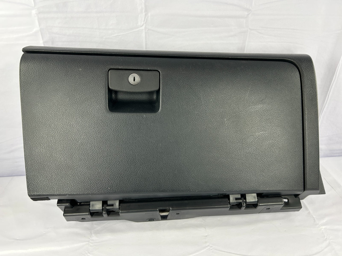 2014-2018 Subaru Forester Dash Dashboard Glovebox Glove Box Compartment OEM