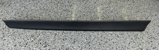 2014-2018 Subaru Forester Front Left Lower Door Molding Trim OEM 91111SG130