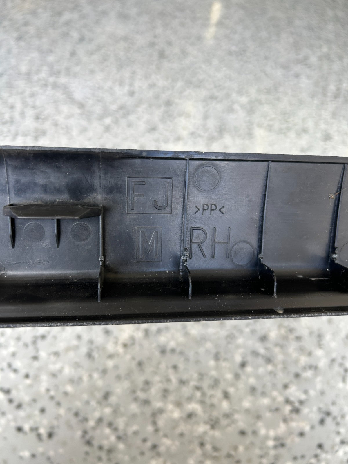 2014-2018 Subaru Forester Front Right Door Sill Scuff Trim OEM 94060FJ040VH