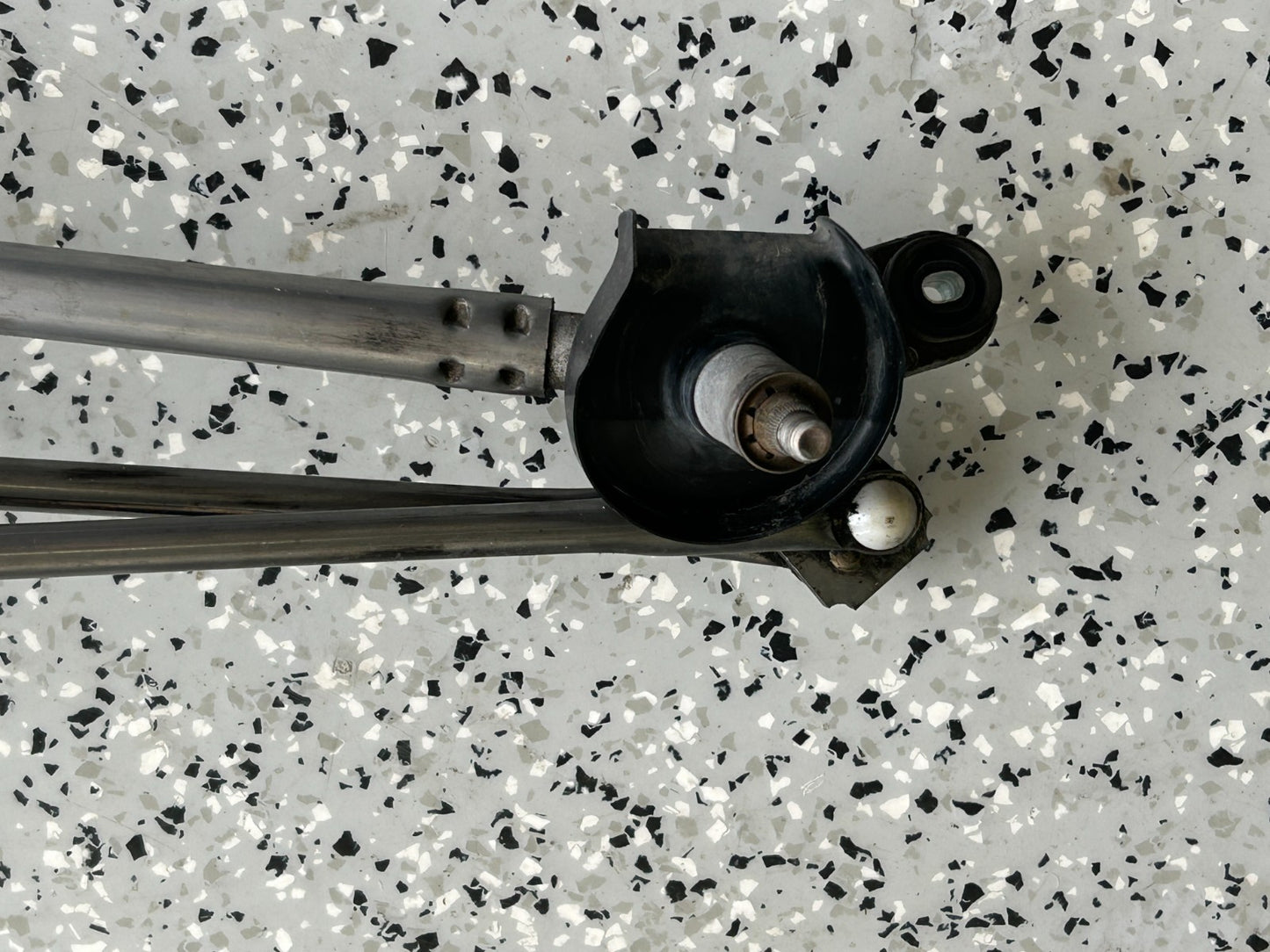 2014-2018 Subaru Forester Front Windshield Wiper Linkage & Motor OEM 86511SG010