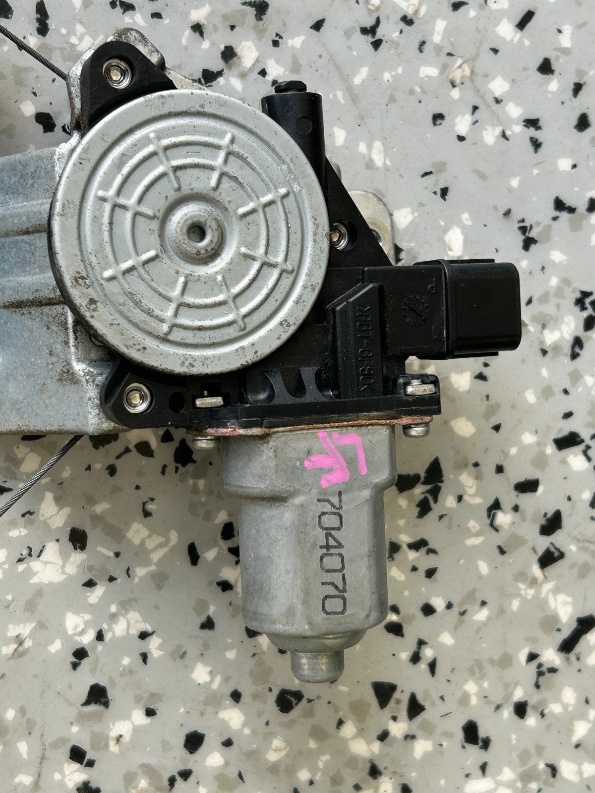 2014-2018 Subaru Forester Front Left Window Motor & Regulator OEM  61041SG012