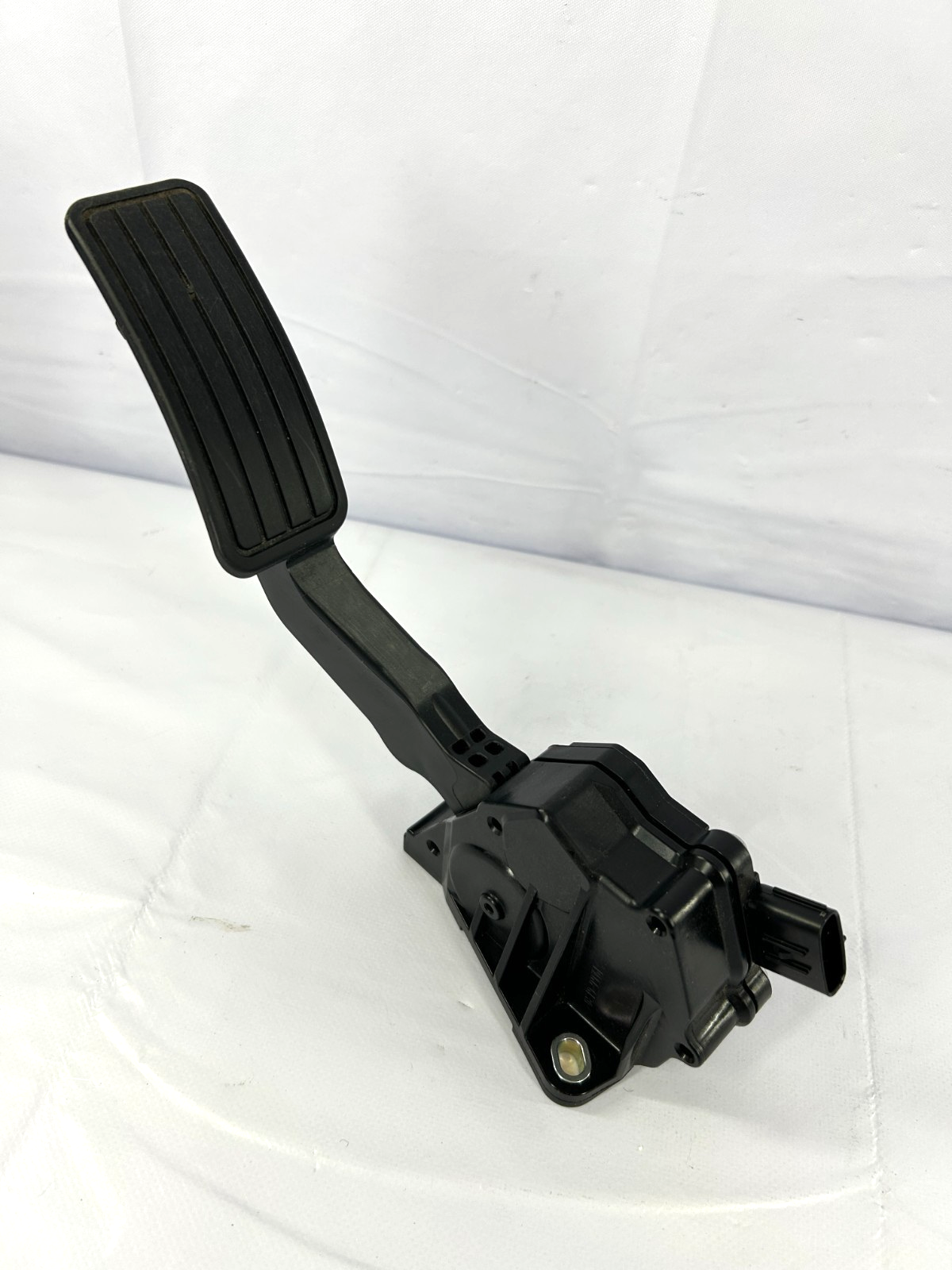 2012-2018 Subaru Forester Fuel Gas Accelerator Throttle Pedal OEM 36010FJ050