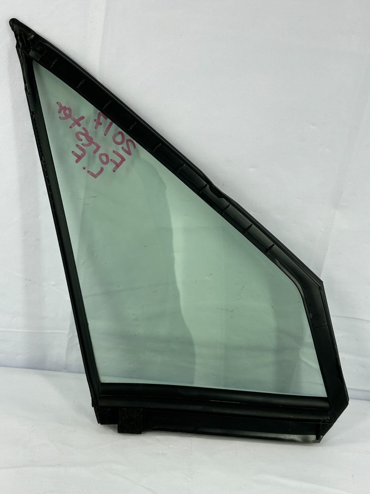 2016-2018 Subaru Forester Front Left Side Door Vent Window Glass OEM 61012SG311