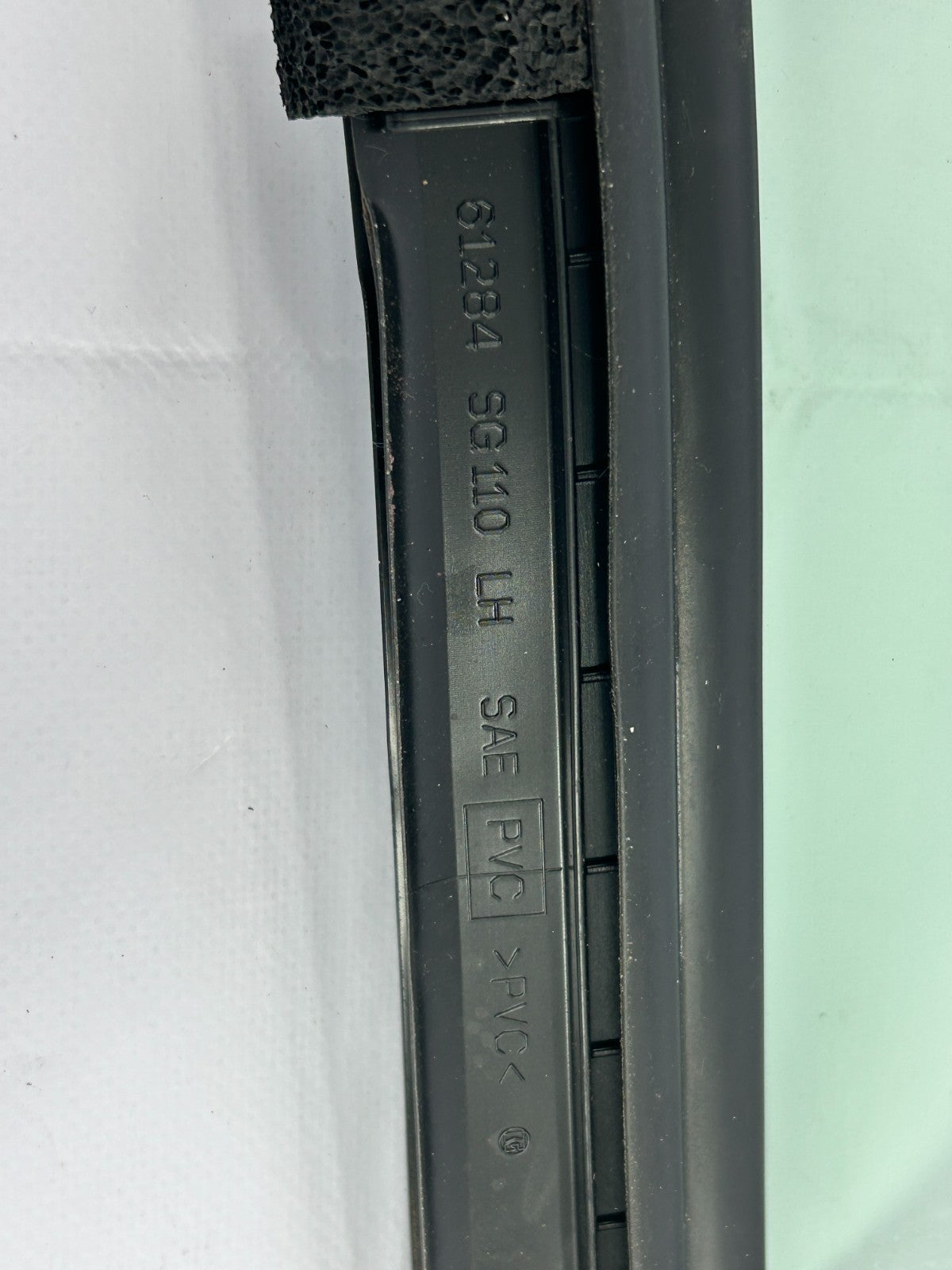 2016-2018 Subaru Forester Front Left Side Door Vent Window Glass OEM 61012SG311