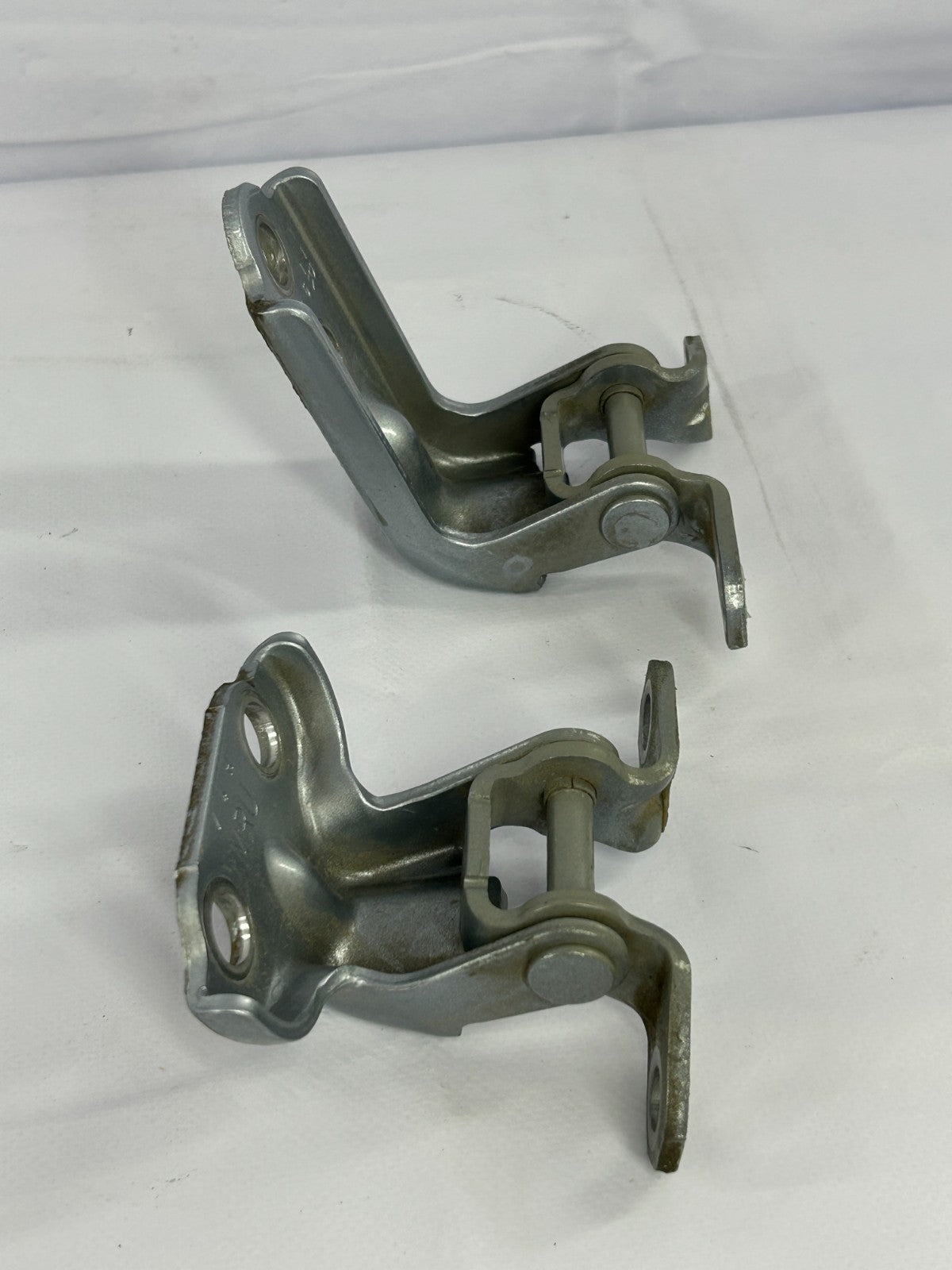 2014-2018 Subaru Forester Rear Right Door Hinge Upper & Lower Set OEM 60479FJ002