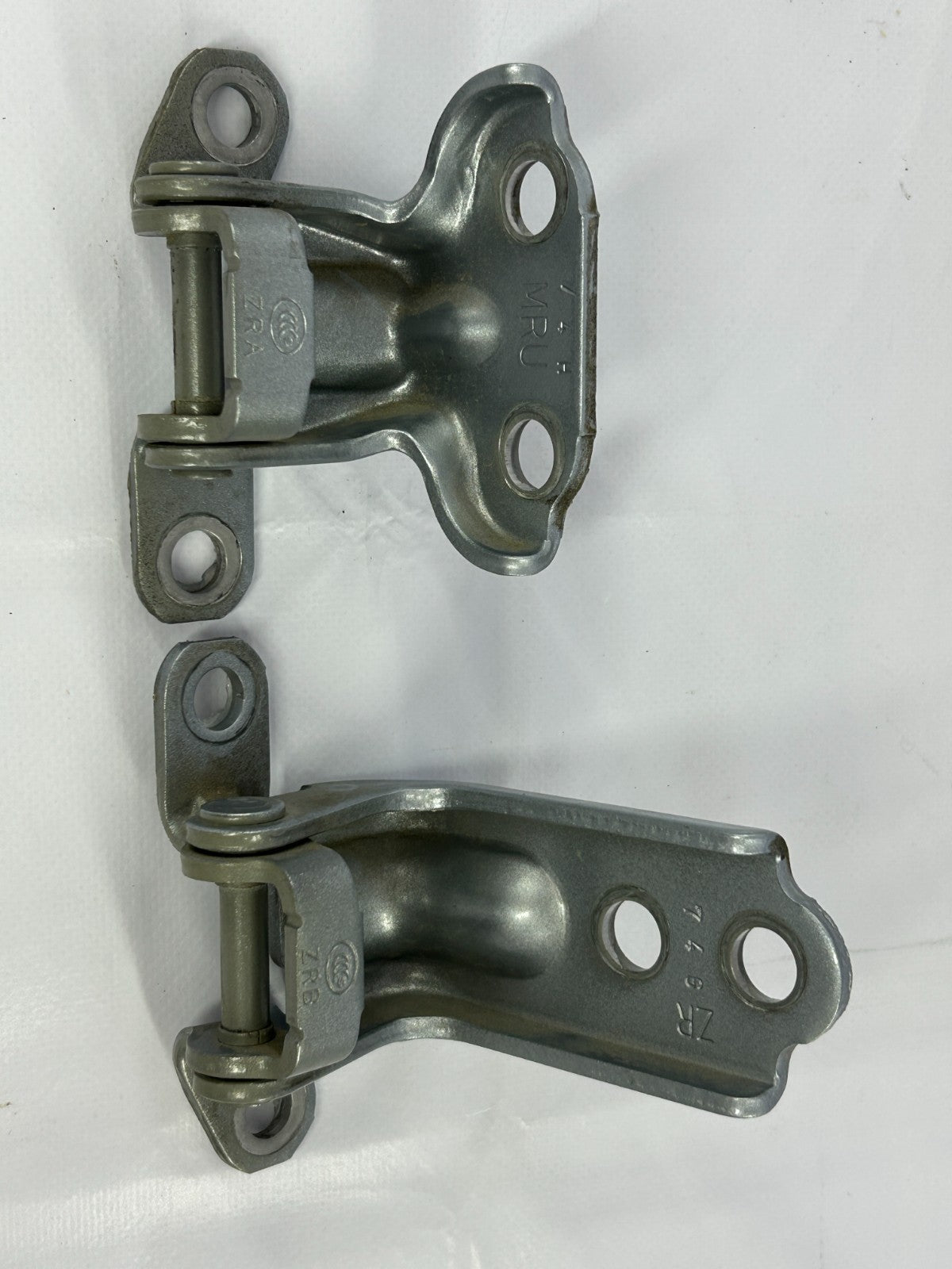 2014-2018 Subaru Forester Rear Right Door Hinge Upper & Lower Set OEM 60479FJ002