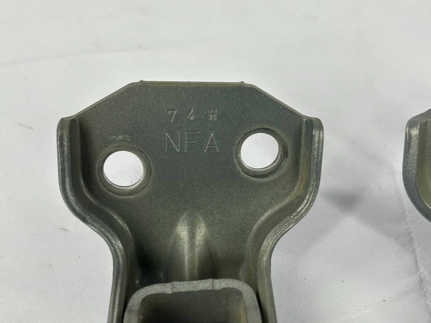 2014-2018 Subaru Forester Front Right Upper & Lower Door Hinge OEM 60079SG003