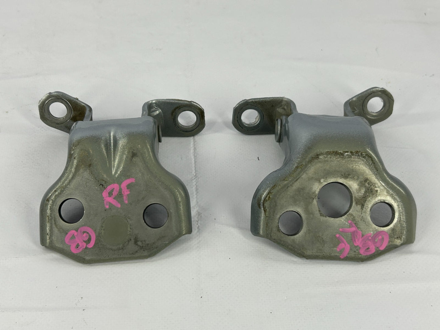 2014-2018 Subaru Forester Front Right Upper & Lower Door Hinge OEM 60079SG003