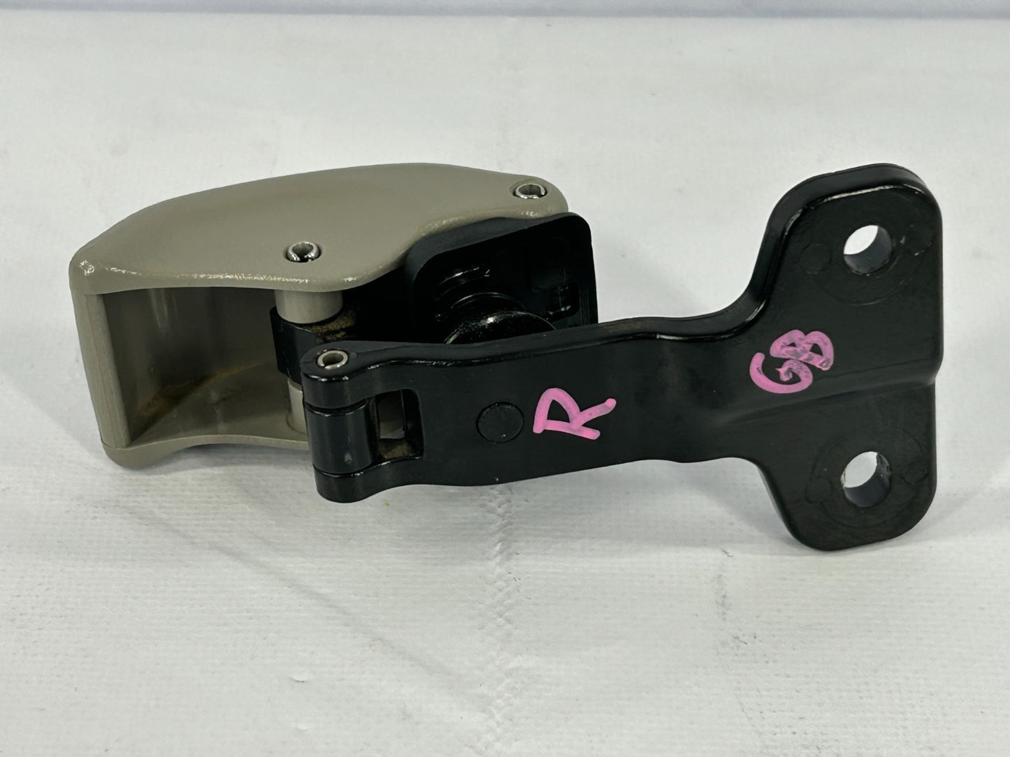 2000-2006 Toyota Tundra Right Side Quarter Window Latch OEM 62910-34012-B1