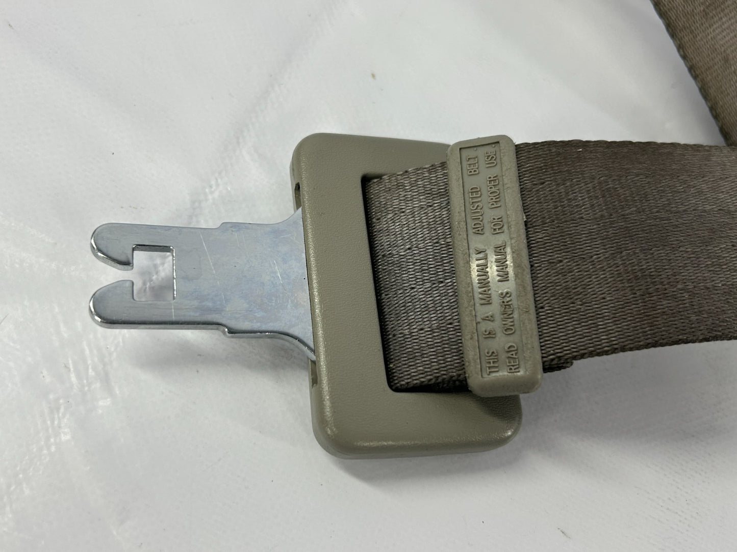 00-01 Toyota Tundra Right Passenger Side Center Seat Belt Ext Cab 73030-0C010-B0