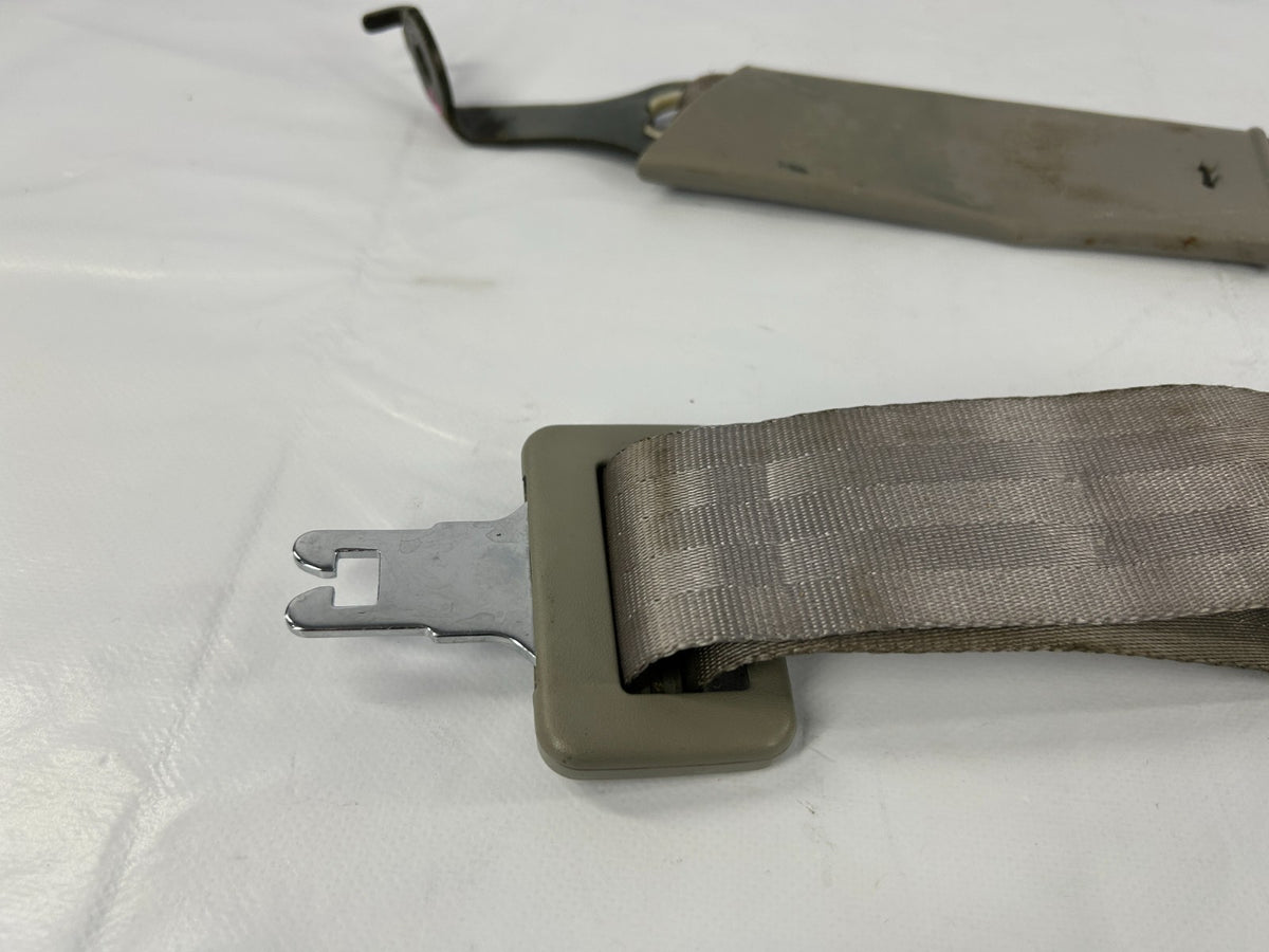 2000-2004 Toyota Tundra Extended Cab Seat Belt Front Center Lap OEM 73140-0C010