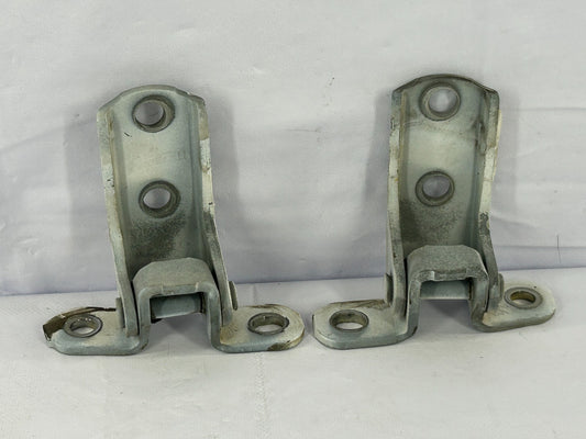 2000-2006 Toyota Tundra Rear Left Upper & Lower Door Hinge OEM 68750-0C010