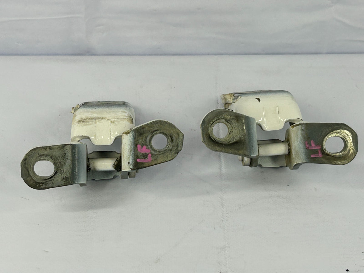 2000-2006 Toyota Tundra Rear Left Upper & Lower Door Hinge OEM 68750-0C010