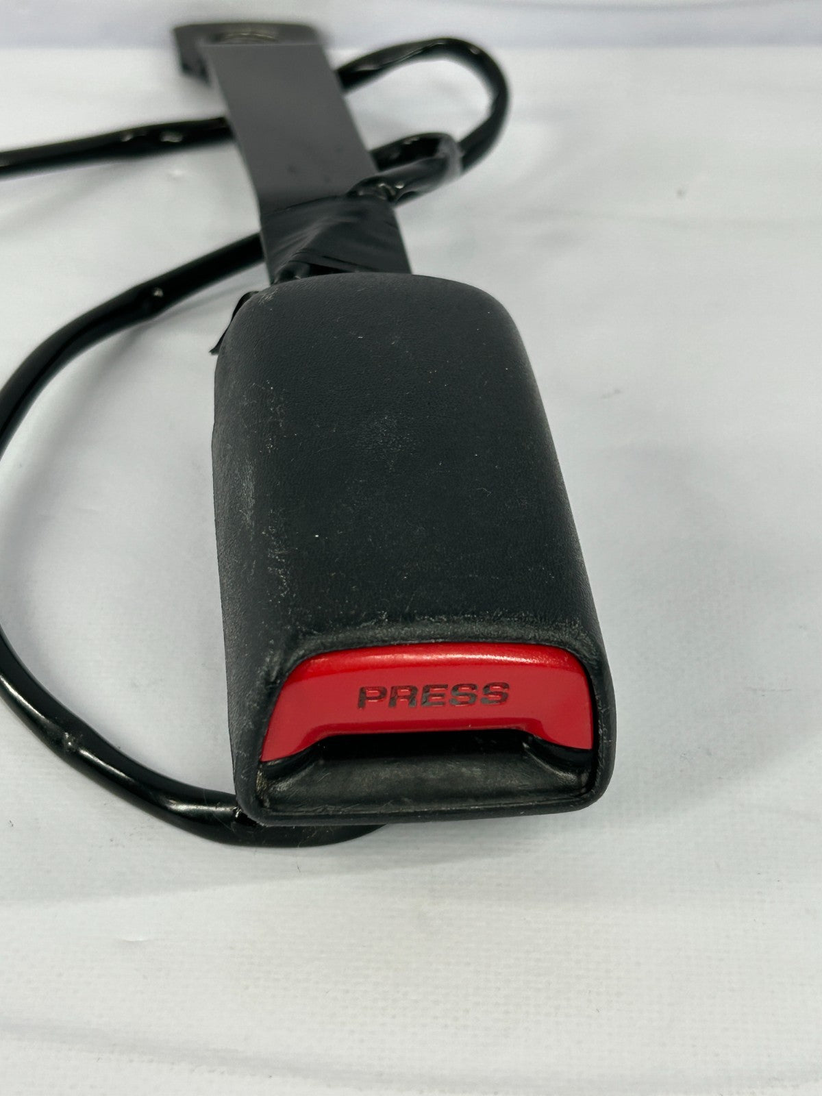 2014-2018 Subaru Forester Front Left Driver Side Seat Belt Buckle Black OEM
