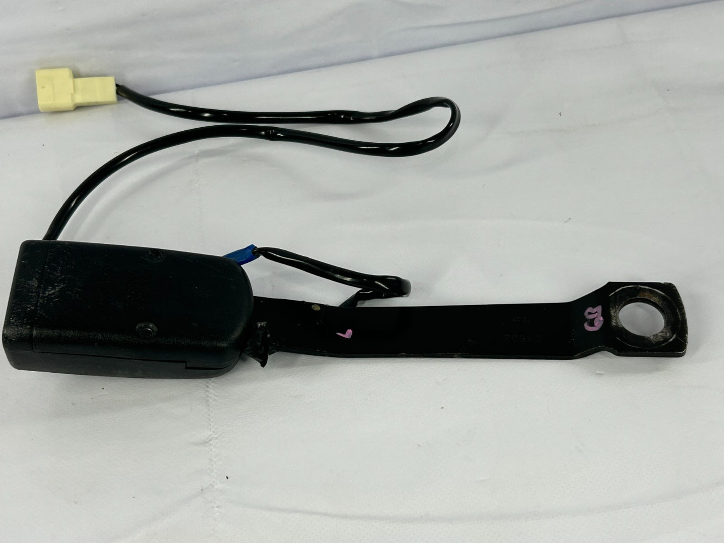 2014-2018 Subaru Forester Front Left Driver Side Seat Belt Buckle Black OEM