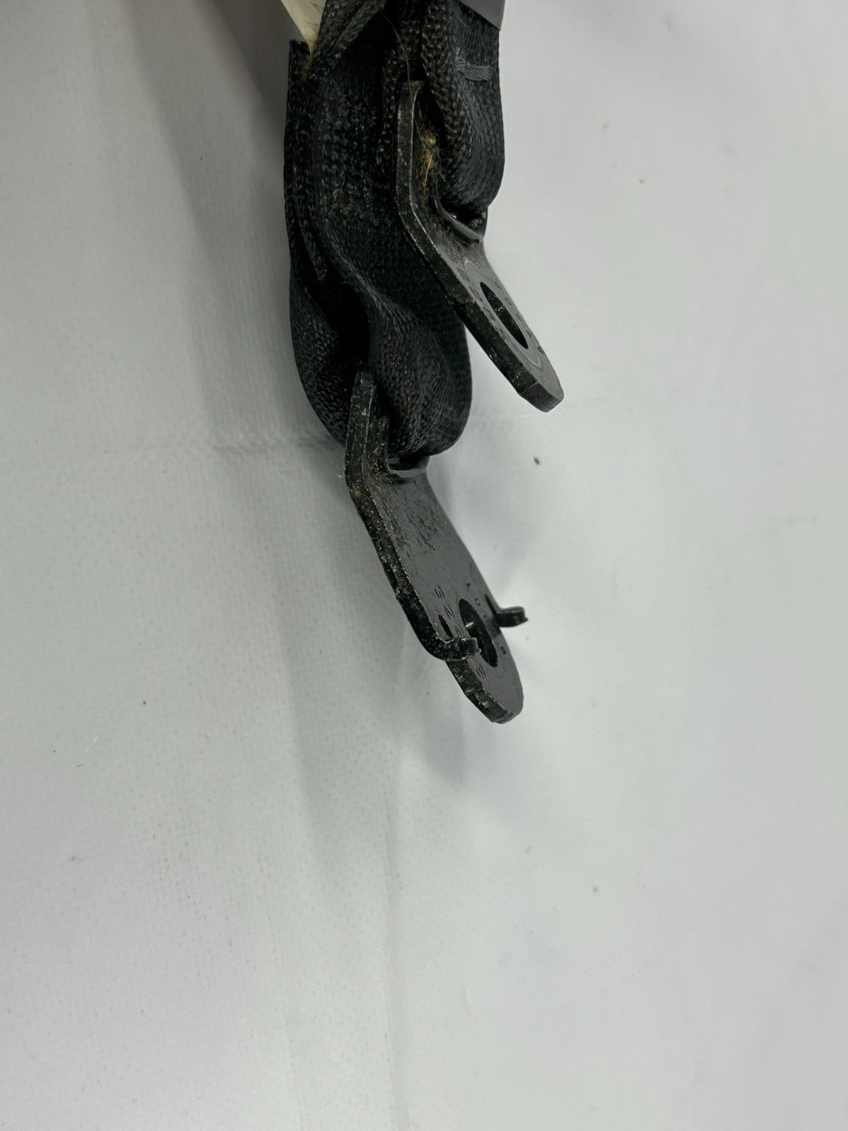 2014-2018 Subaru Forester Rear Right Side Seat Belt Buckle OEM 64670SG120