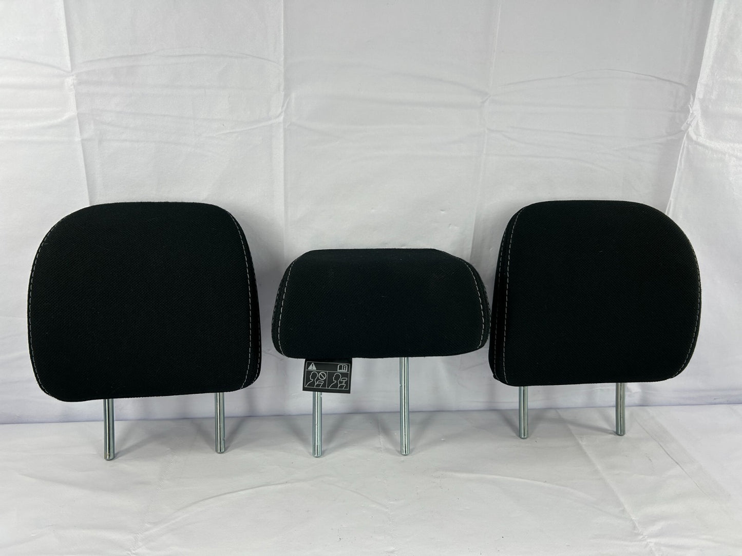 2014-2018 Subaru Forester Rear Back Seat Headrests Head Rest Black Cloth Set OEM