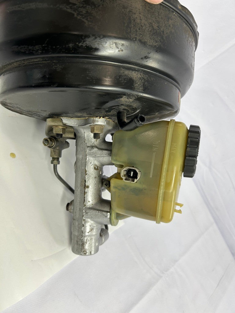 1990-1995 Toyota Pickup 4Runner 3VZE 3.0 V6 4X4 Brake Booster Master Cylinder