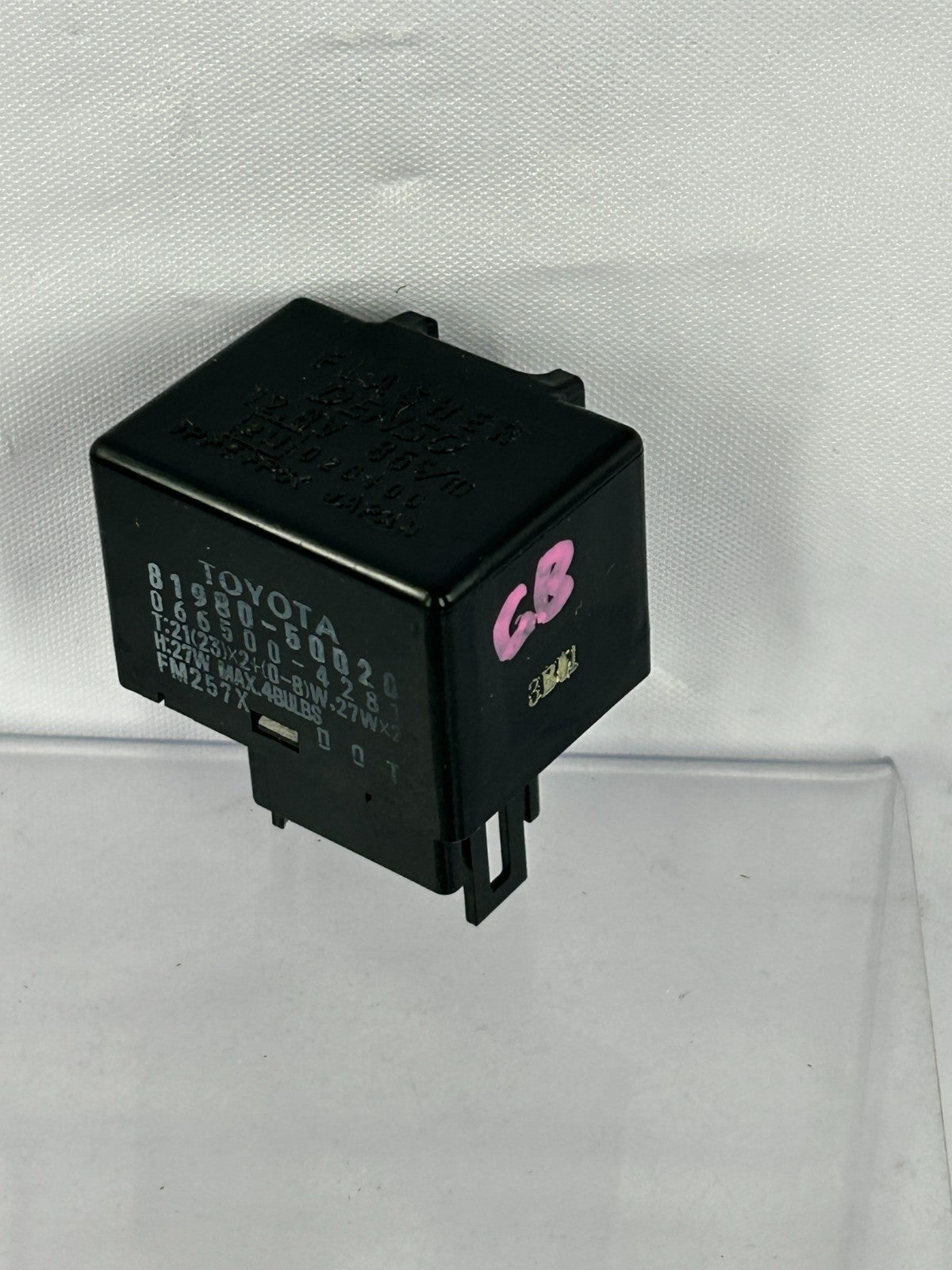 2000-2002 Toyota Tundra Turn Signal Flasher Module OEM 81980-50020