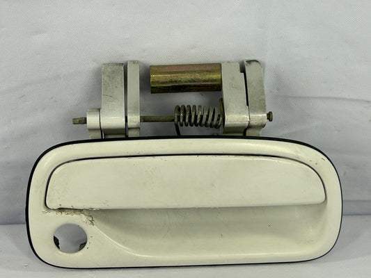 00-06 Toyota Tundra Front Right Exterior Door Handle 056 White 69210-34040-A0