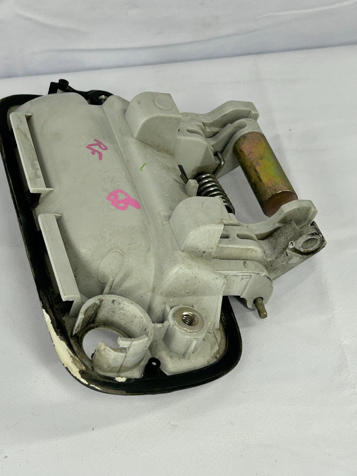 00-06 Toyota Tundra Front Right Exterior Door Handle 056 White 69210-34040-A0
