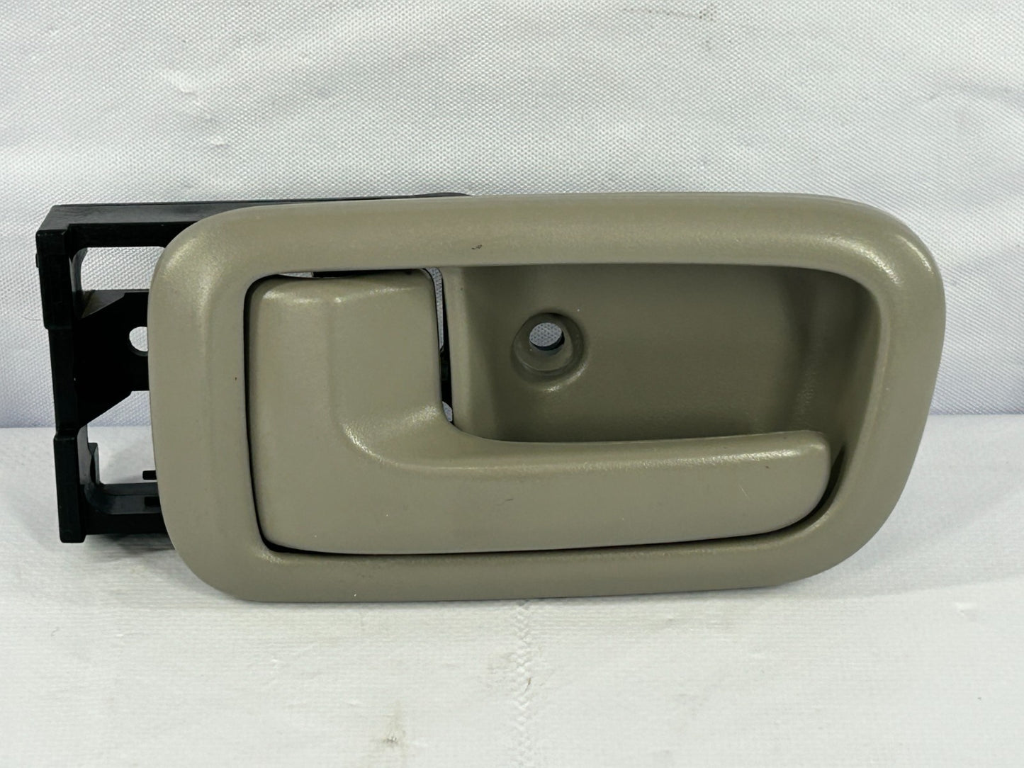 2000-2006 Toyota Tundra Rear Left Interior Door Handle Gray OEM 69208-0C010-B1