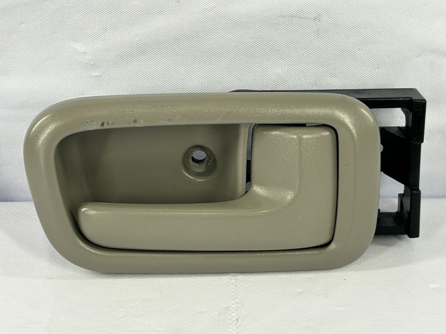 2000-2006 Toyota Tundra Rear Right Interior Door Handle Gray OEM 69297-0C010-B1